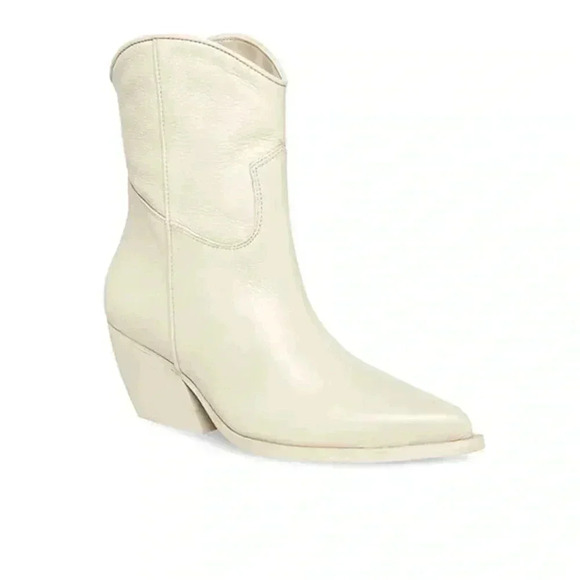 EUC Steve Madden Wolfer Boots In White Leather
Size:6 Only worn once!!! - Picture 1 of 9